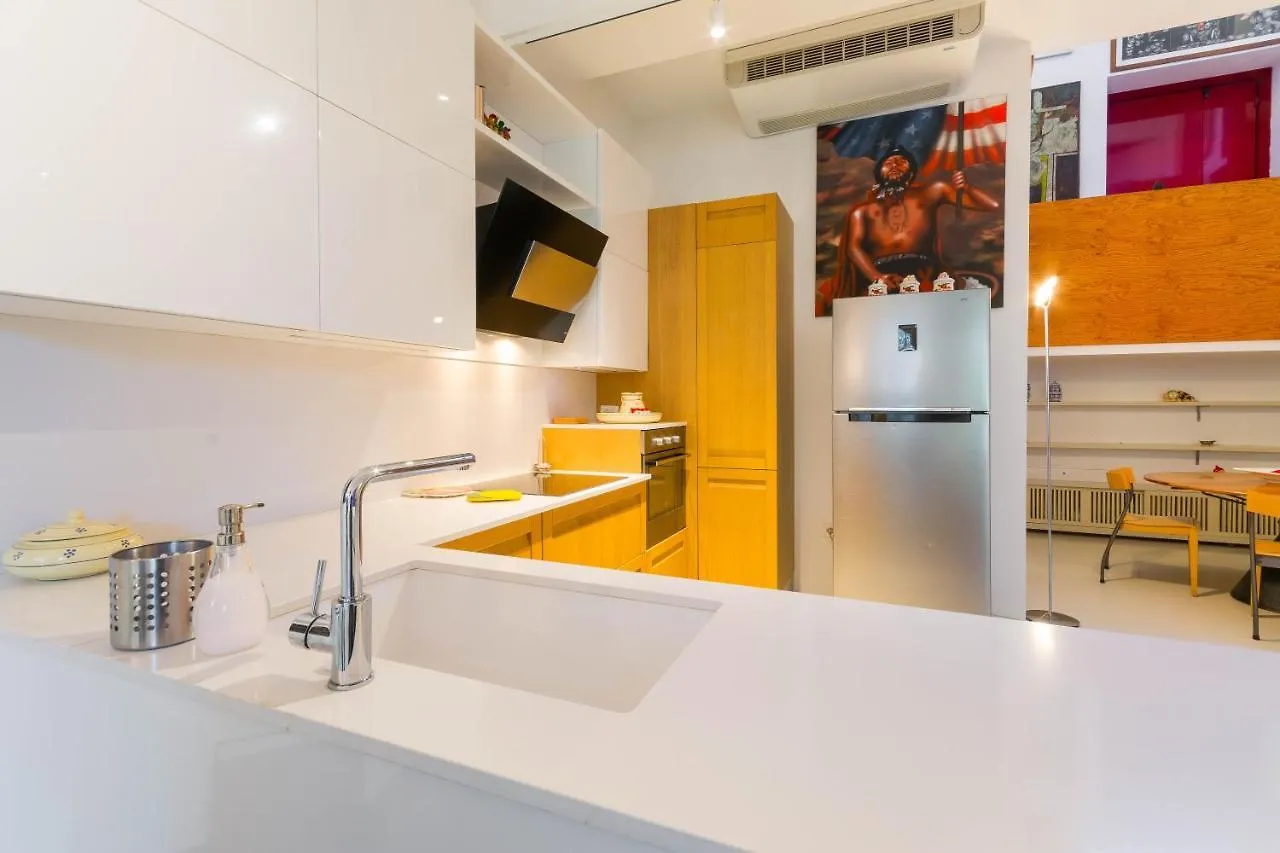 J3 Luxury Loft Apartment Milan